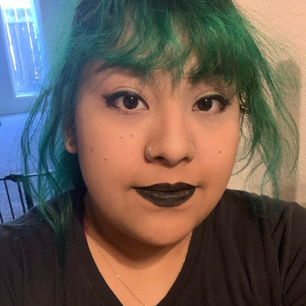 Meet your Posher, Elisa